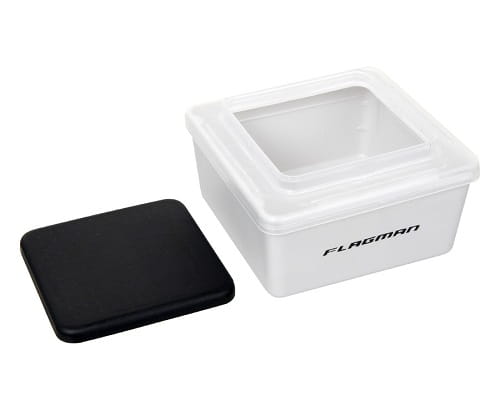 /environment/cache/images/productGfx_107819_700_700/Flagman-Pojemnik-Bait-Box-Small-8x8cm.1.jpg