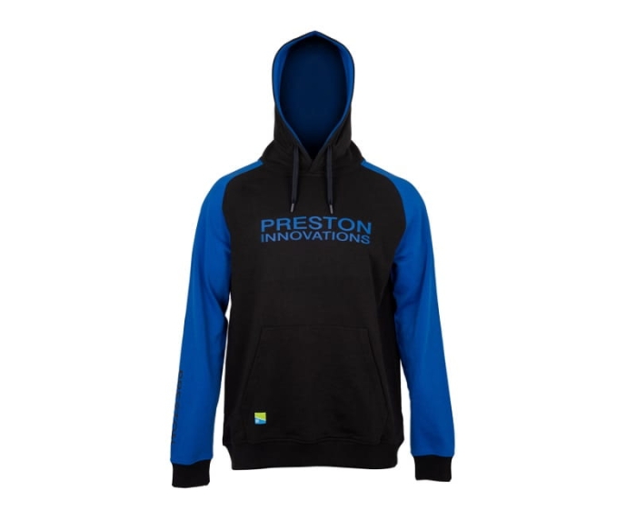 /environment/cache/images/productGfx_137073_700_700/pp-p0200598_raglanpulloverhoodie-02_studio.jpg