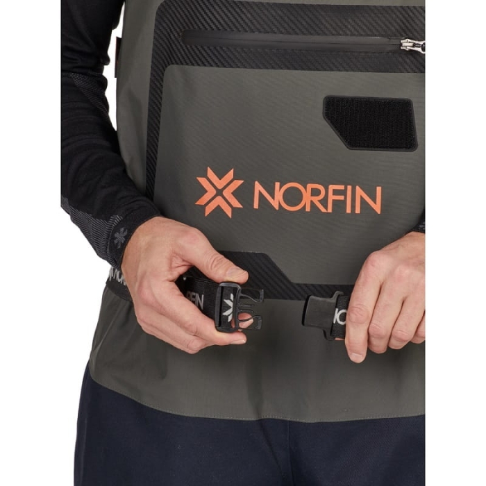 /environment/cache/images/productGfx_138182_700_700/Spodniobuty-Norfin-Waders-Defender-L6.jpg