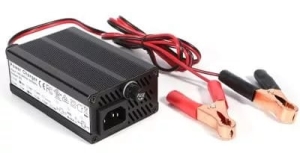 LiFePo4 töltő 10A 14.6V TS